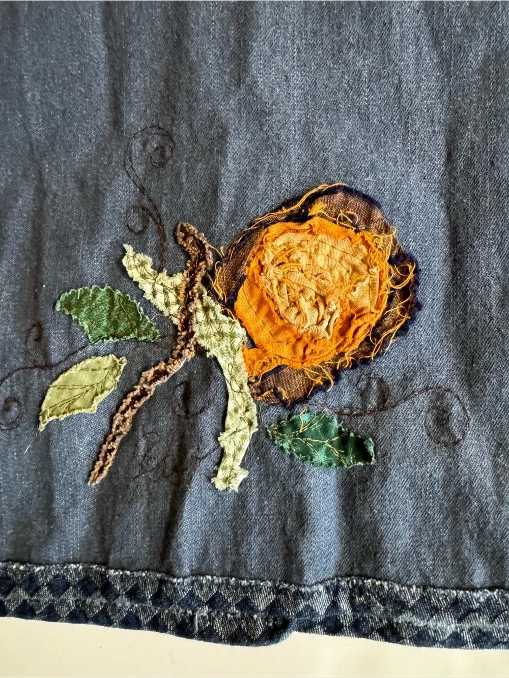 VTG. Artclothes - Handmade Denim Blue Vest Colorful Floral Applique,Embroidery.L